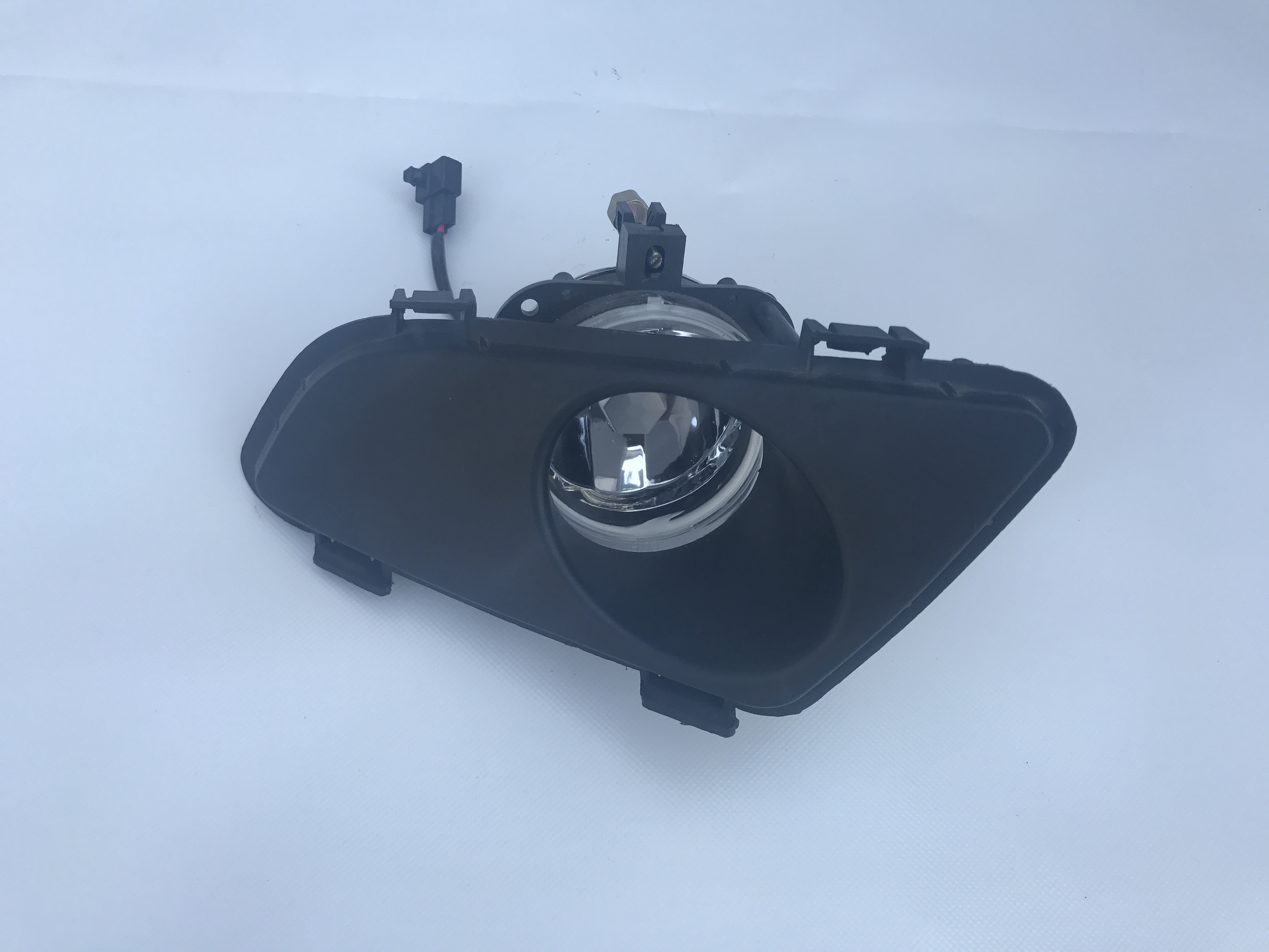 MAZDA 121 SERİSİ ÇIKMA YEDEK PARÇA SİS FARI